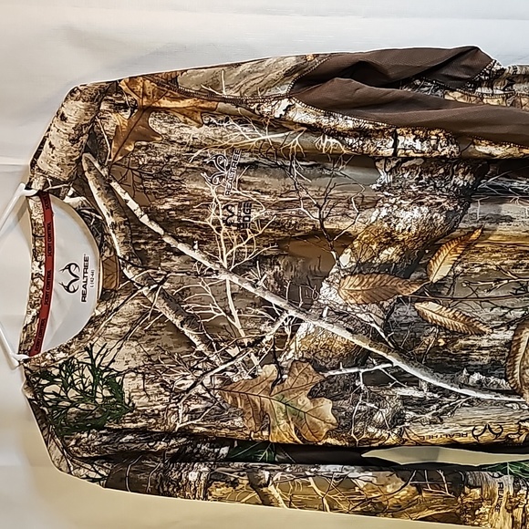 2/$20 Realtree L Scent Control Shirt - Picture 4 of 9